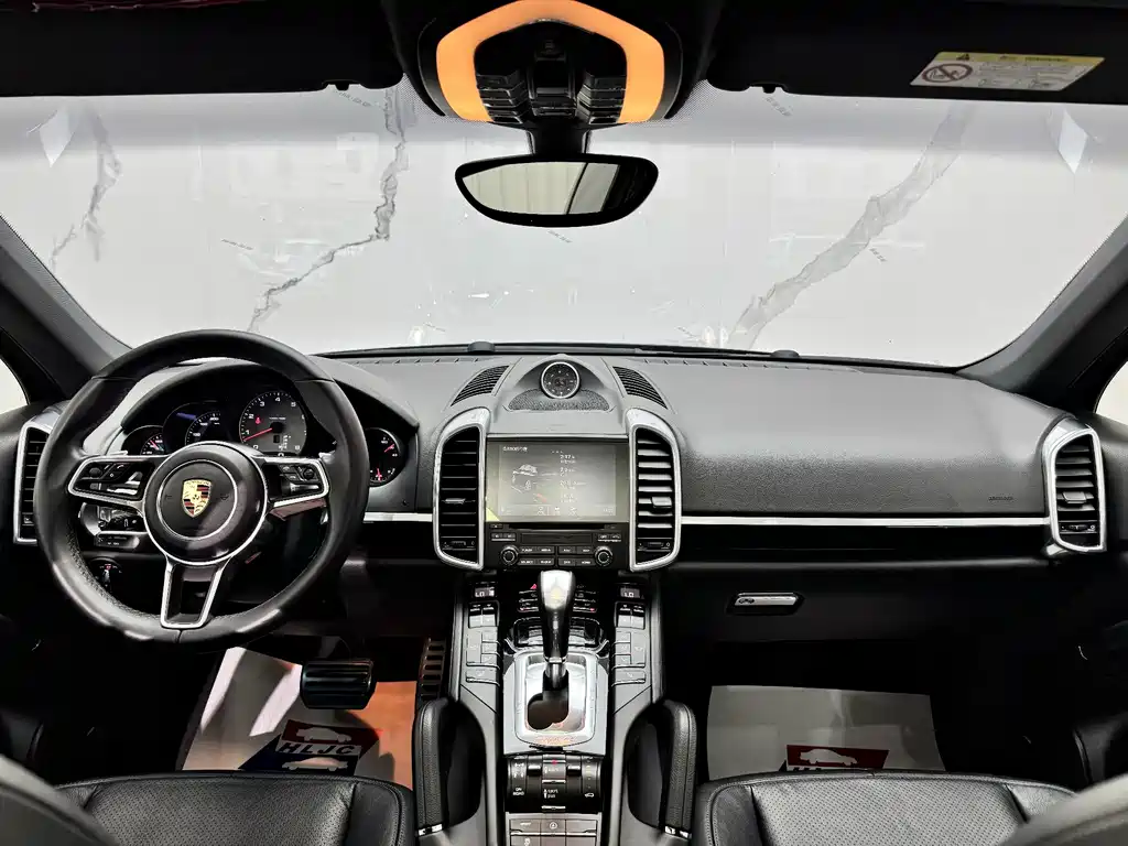 Porsche Cayenne 2016 — фото 14