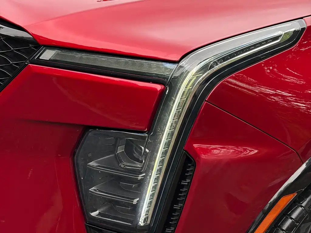 Cadillac XT4 2023 — фото 16