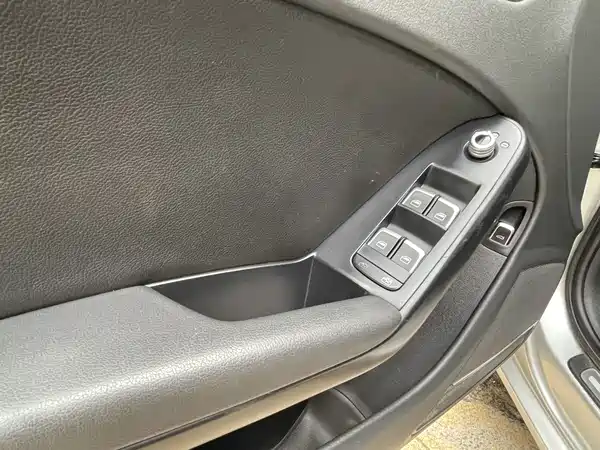 Audi A4L 2014