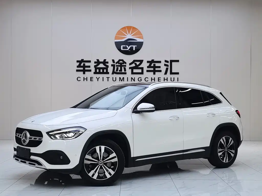 Mercedes-Benz GLA 2022 — фото 1