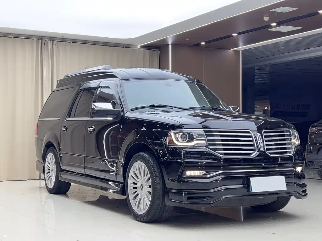 Lincoln Navigator 2016 — фото 3