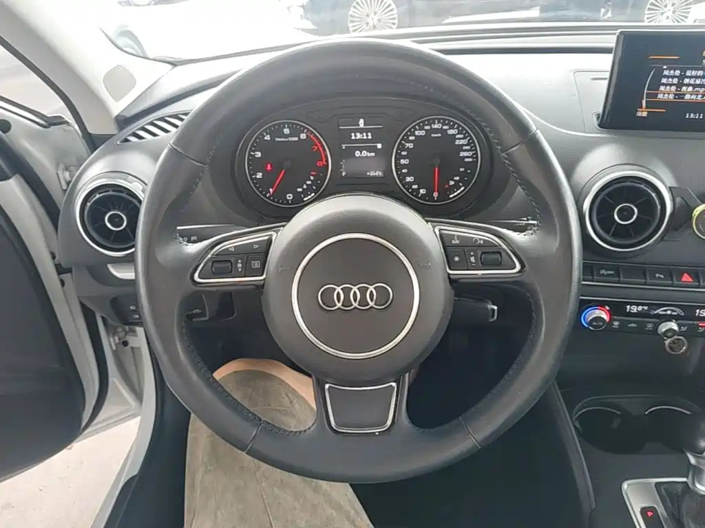 Audi A3 2015 — фото 11