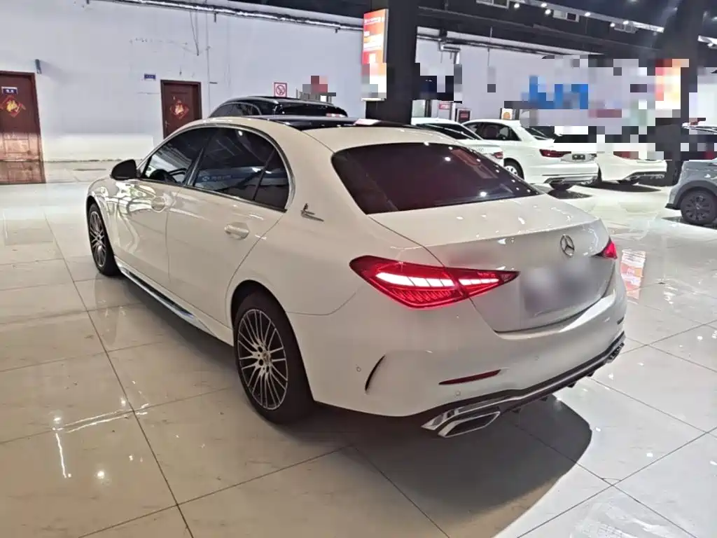 Mercedes-Benz C-Class 2025