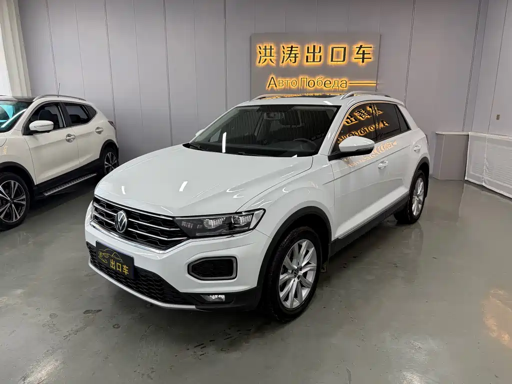 Volkswagen T-Roc 2022 — фото 1