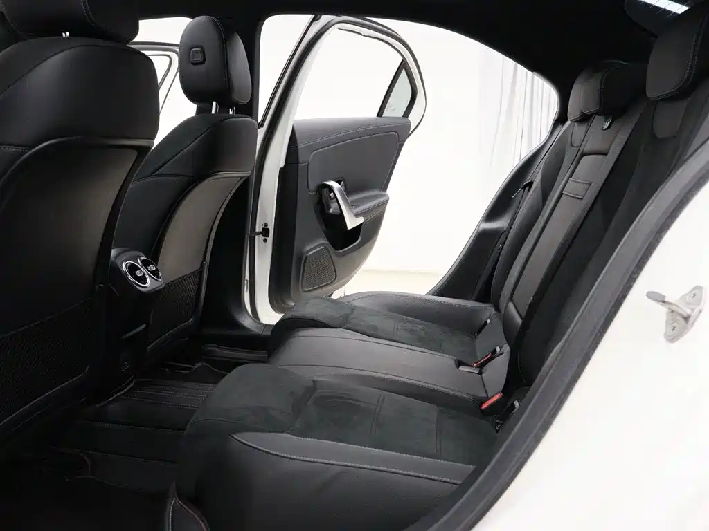 Mercedes-Benz A-Class 2021 — фото 6
