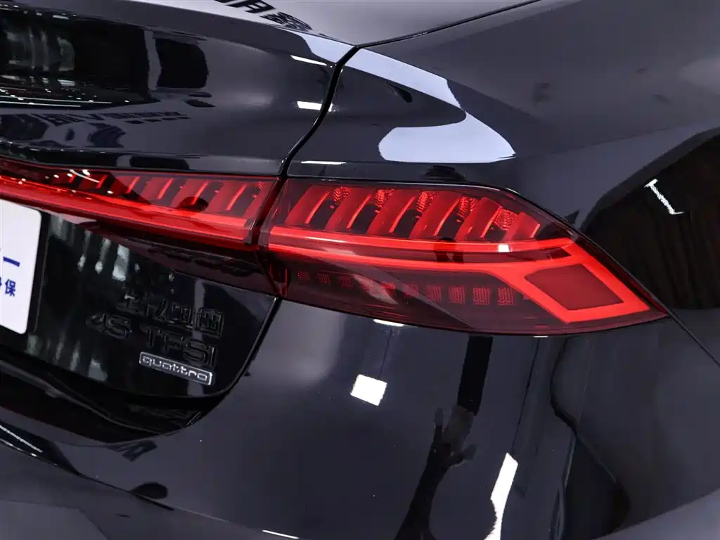 Audi A7L 2023 — фото 9