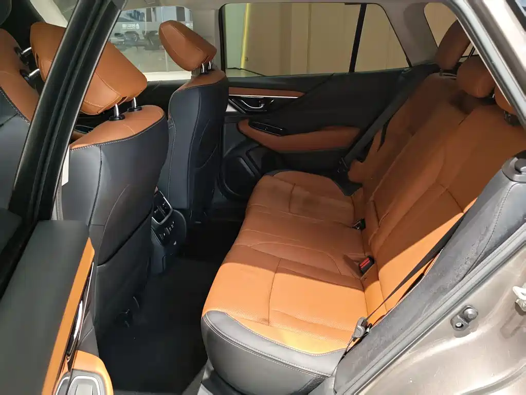 Subaru Outback 2022 — фото 10