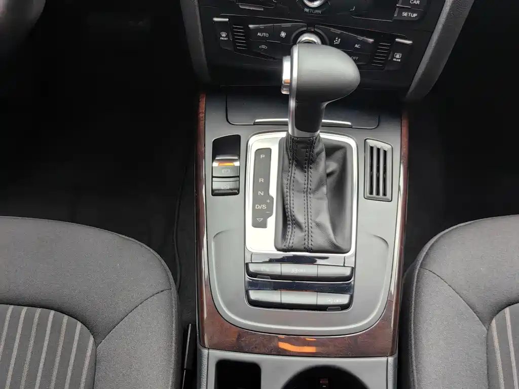 Audi A4L 2013 — фото 10