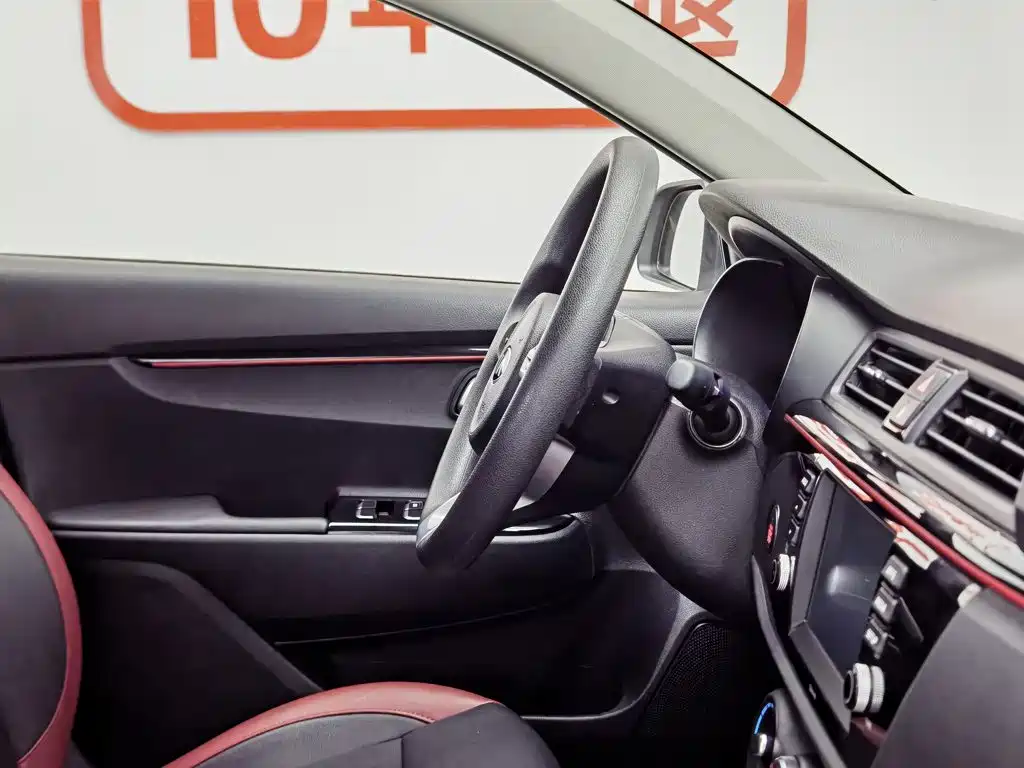 Kia KX Cross 2018 — фото 22