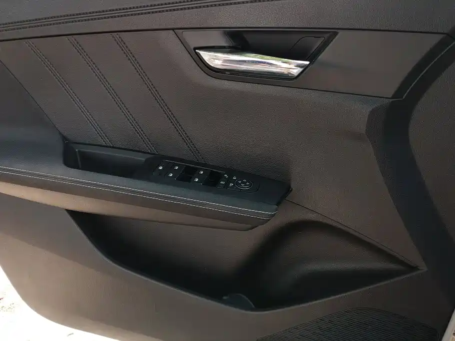 BYD e2 2022
