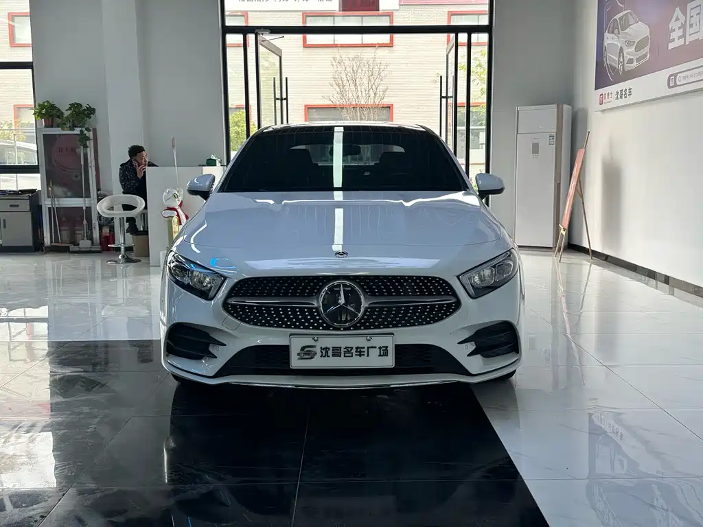 Mercedes-Benz A-Class 2021 — фото 2