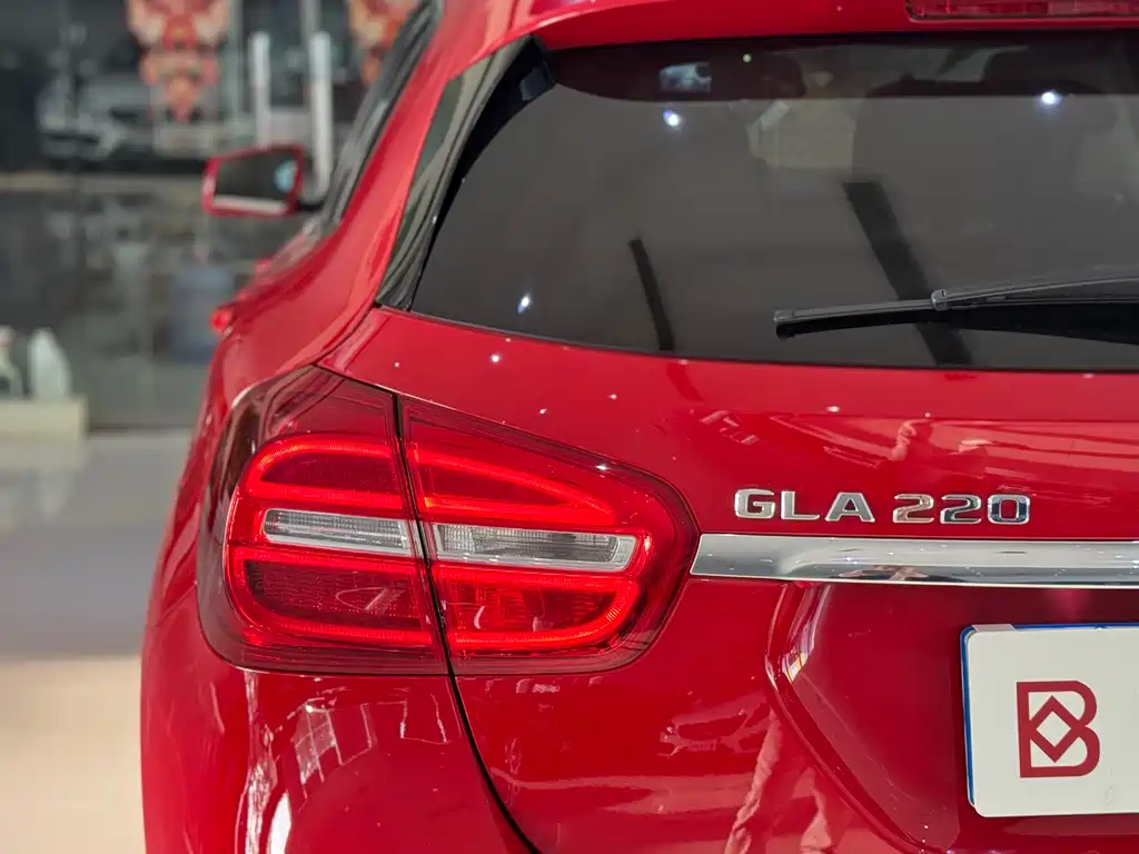 Mercedes-Benz GLA 2016 — фото 16