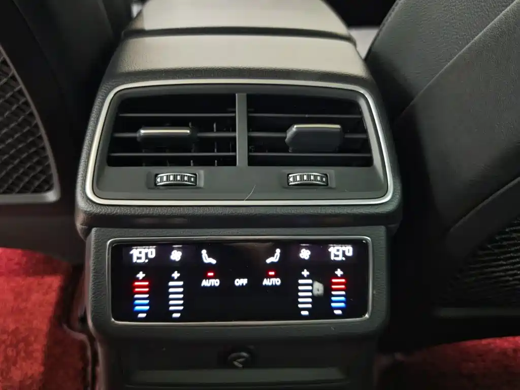 Audi A6L 2021 — фото 15