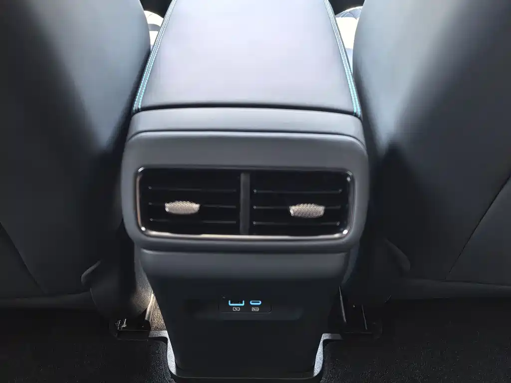 BYD Seal 06GT 2025 — фото 12