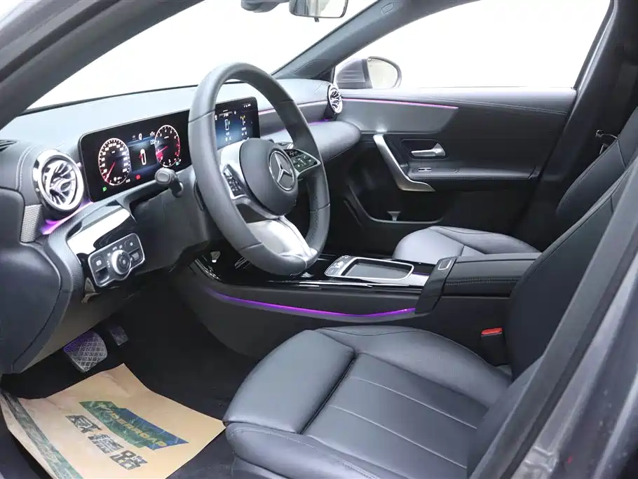 Mercedes-Benz A-Class 2025 — фото 13