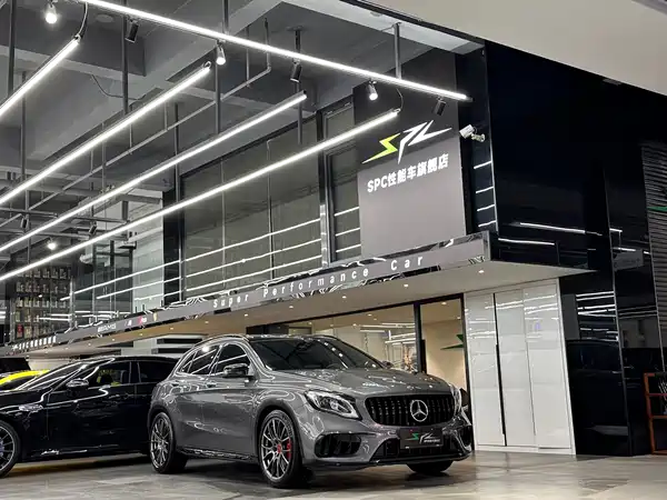 Mercedes-Benz GLA AMG 2019