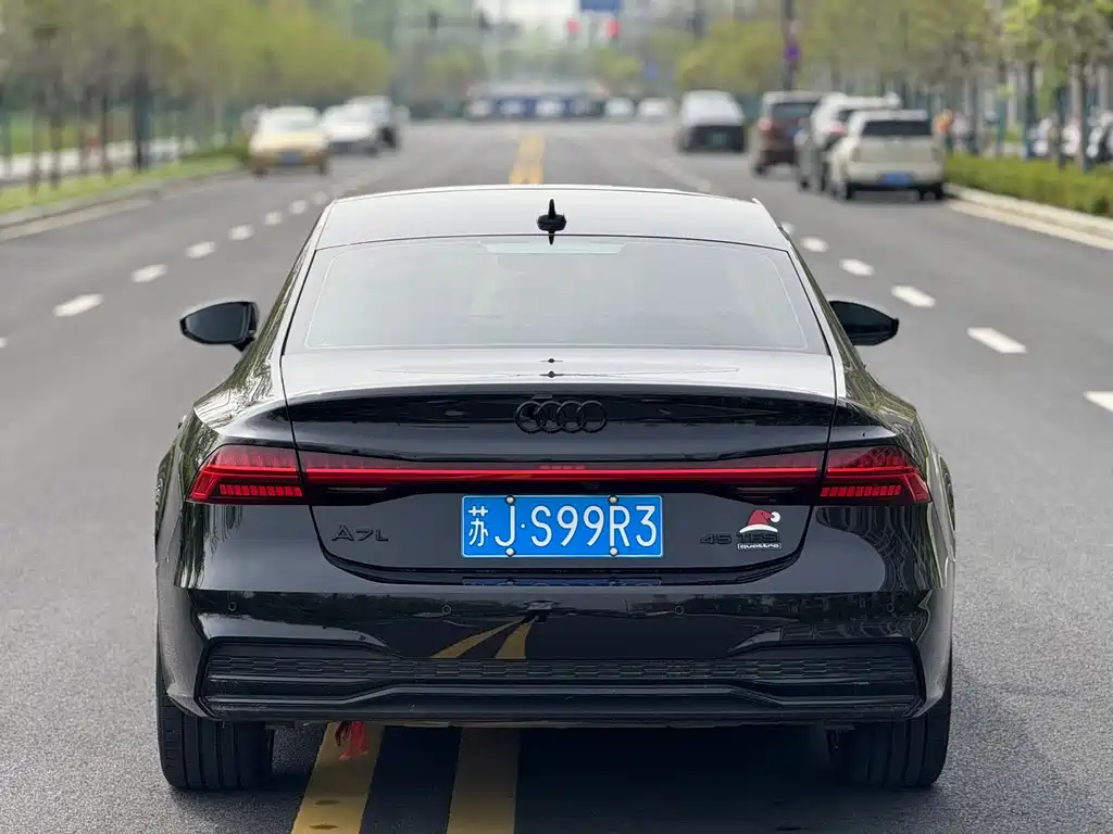 Audi A7L 2023 — фото 6