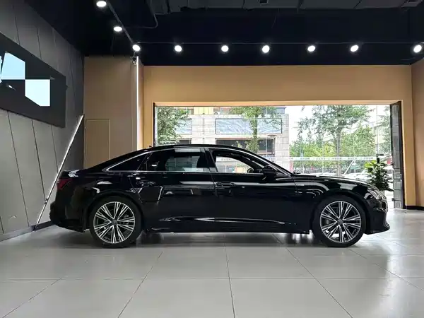 Audi A6L 2021