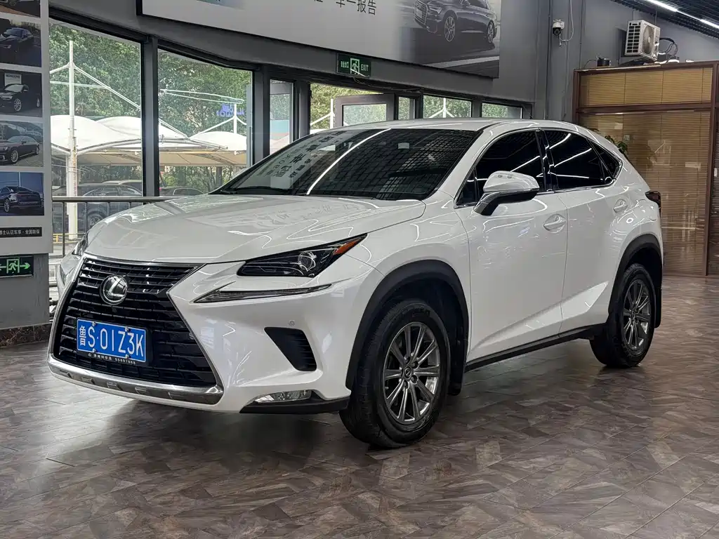 Lexus NX 2020