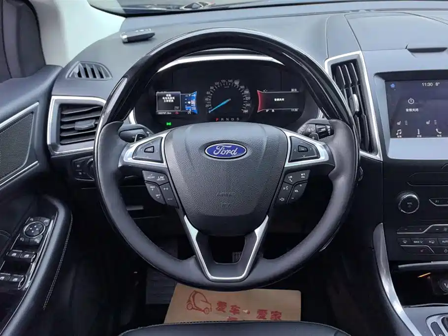 Ford Edge 2019 — фото 15