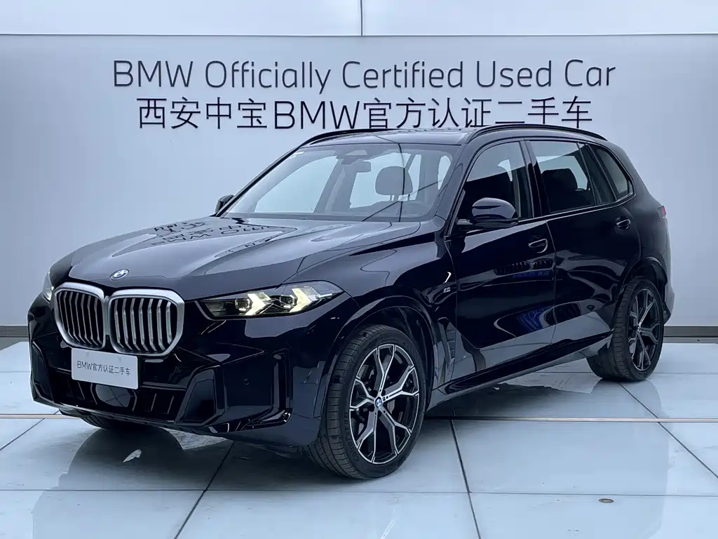 BMW X5 2025 — фото 1