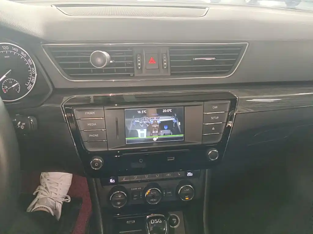Skoda Speedy 2017 — фото 13