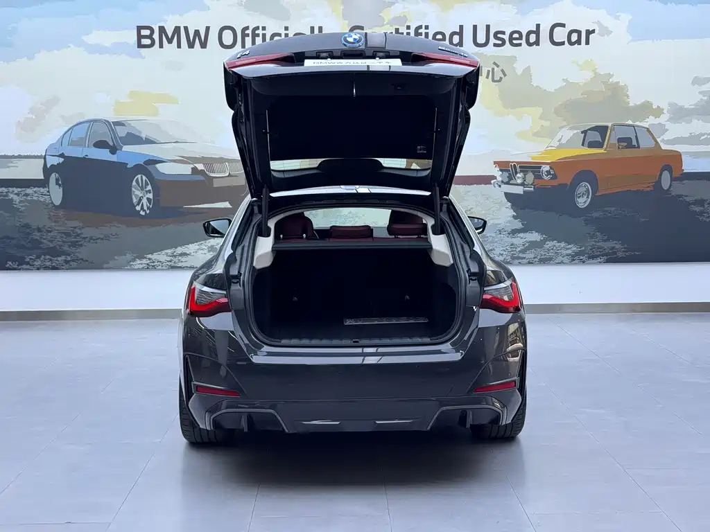 BMW i4 2025 — фото 8