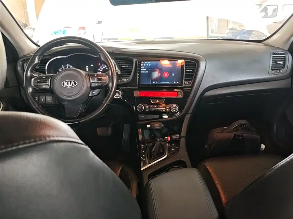 Kia K5 2015 — фото 10