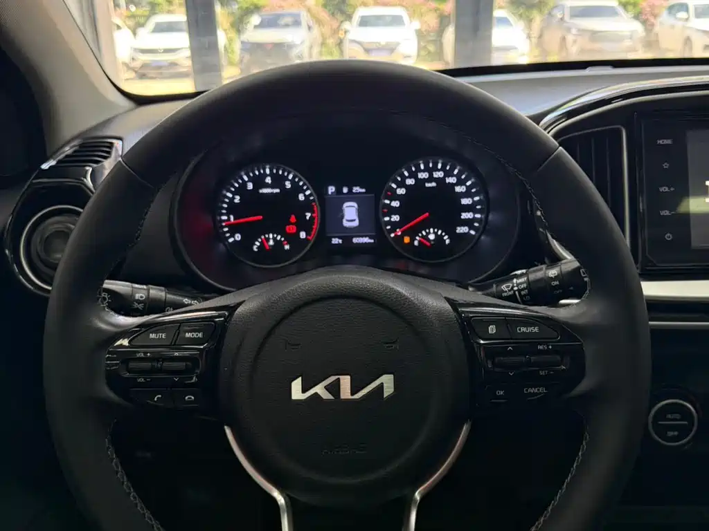 Kia KX1 2022 — фото 13