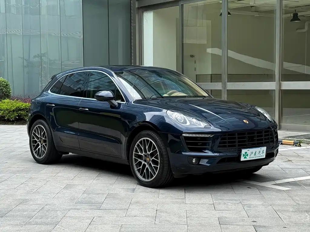Porsche Macan 2015