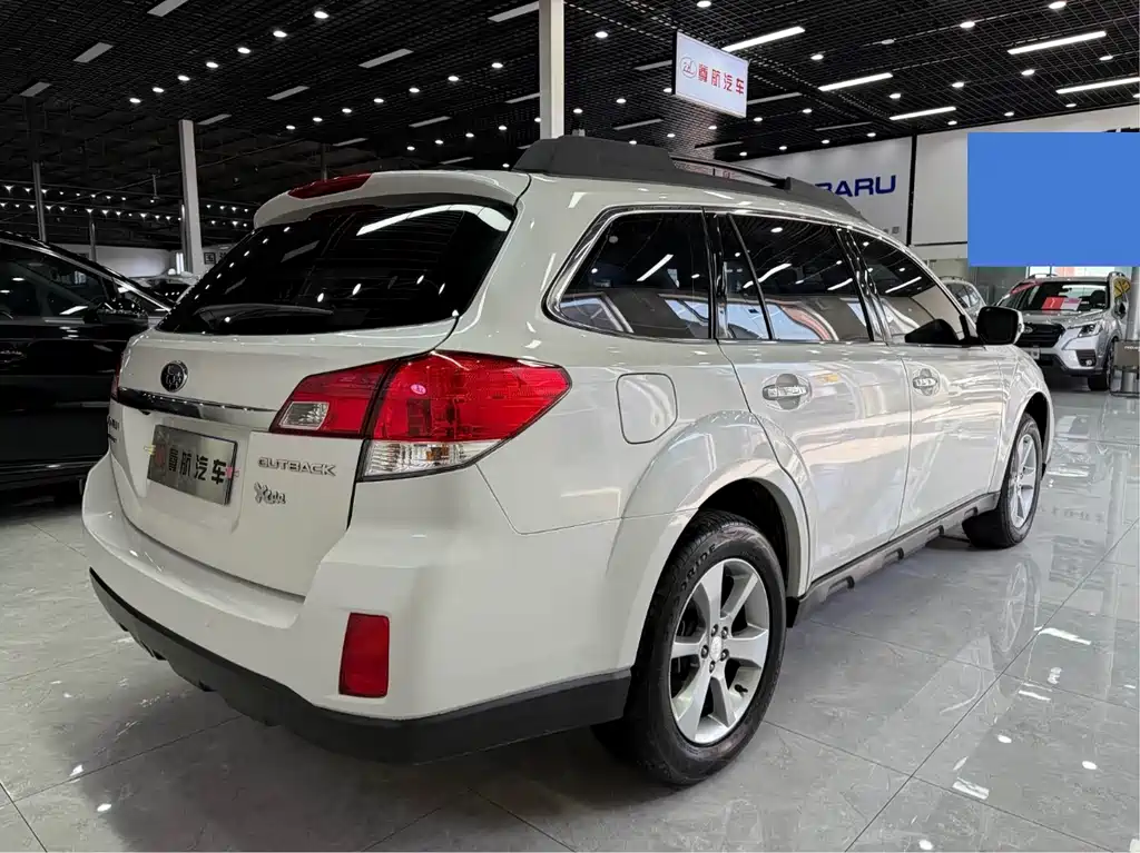 Subaru Outback 2014 — фото 7
