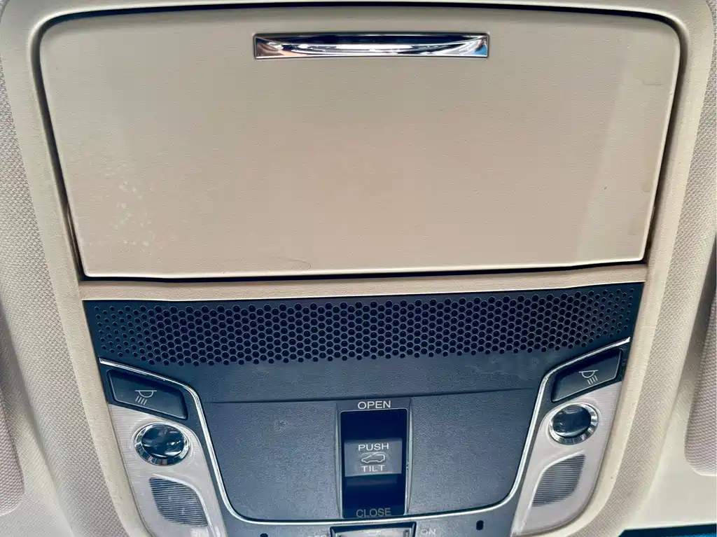 Honda Odyssey 2016 — фото 18