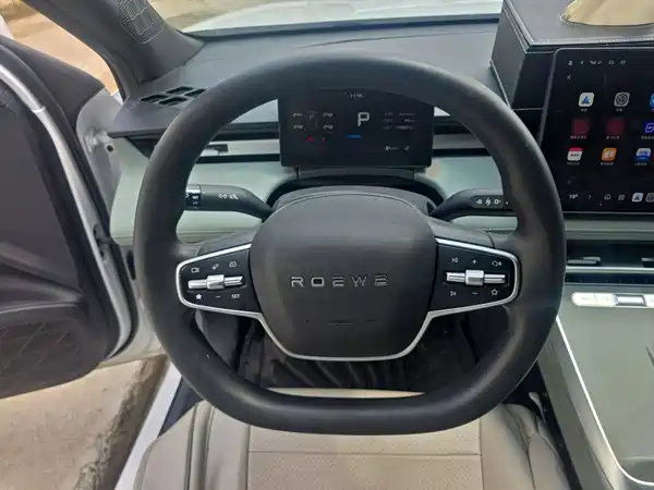 Roewe D6 2025