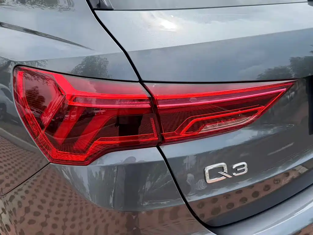 Audi Q3 2022 — фото 4