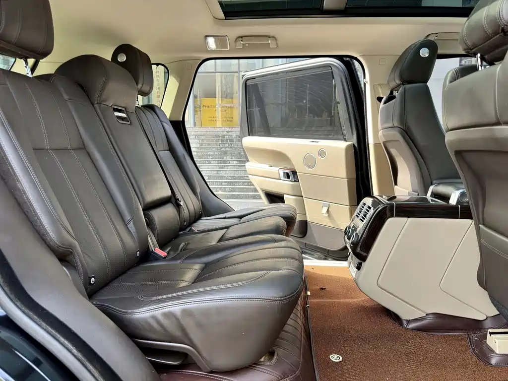 Land Rover Range Rover 2018 — фото 13