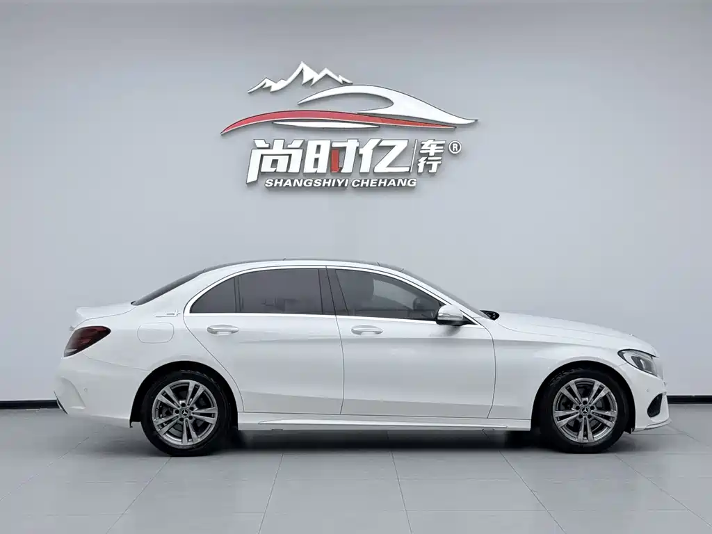 Mercedes-Benz C-Class 2018