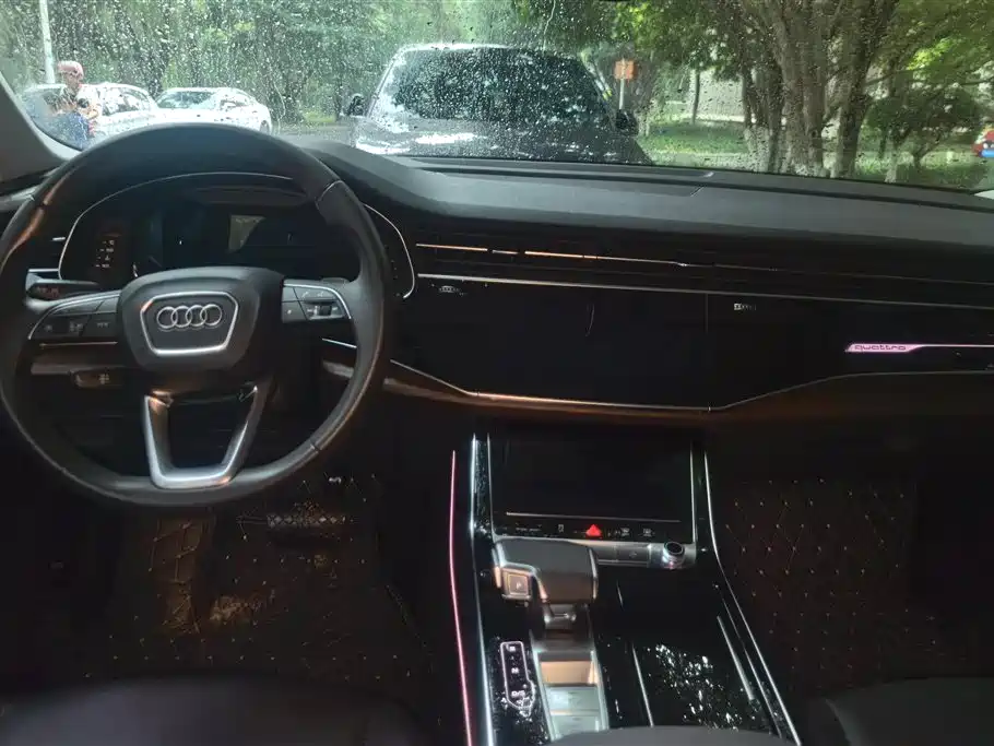 Audi Q7 2020 — фото 12