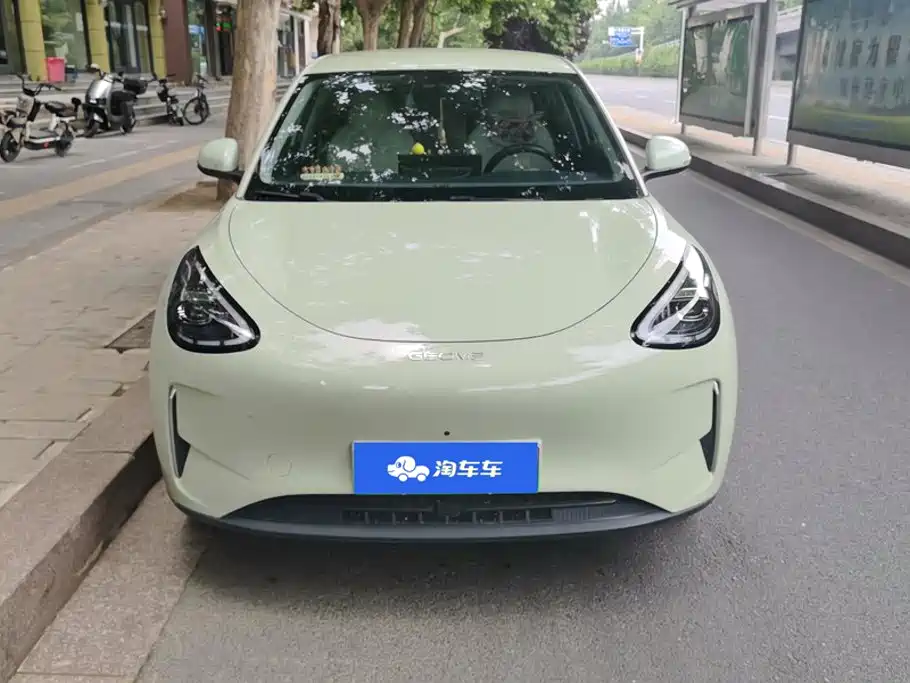 Geely Galaxy Starwish 2025 — фото 2