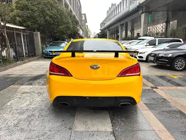 Hyundai Genesis Coupe 2011