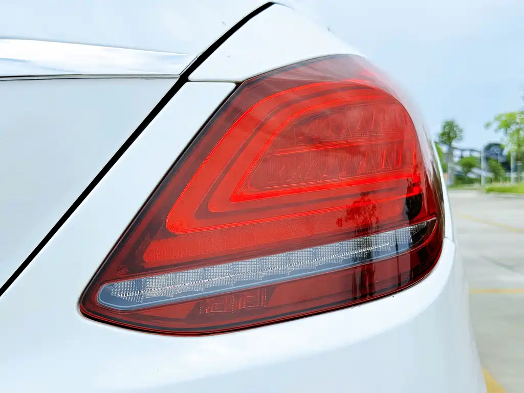 Mercedes-Benz C-Class 2020 — фото 15
