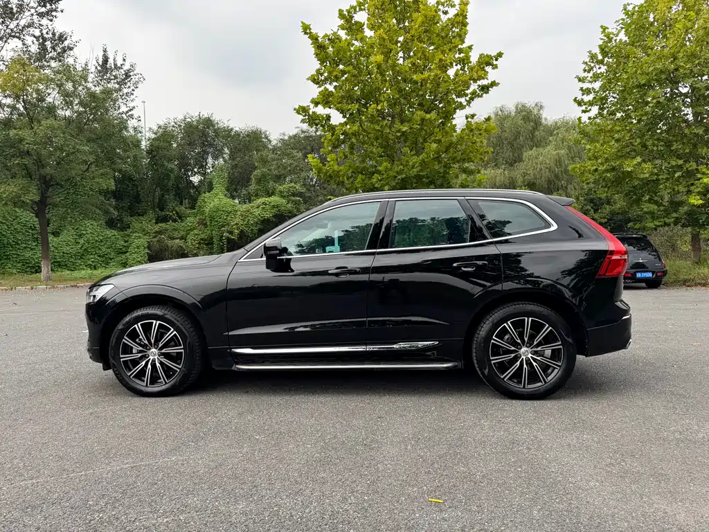 Volvo XC60 2018 — фото 4