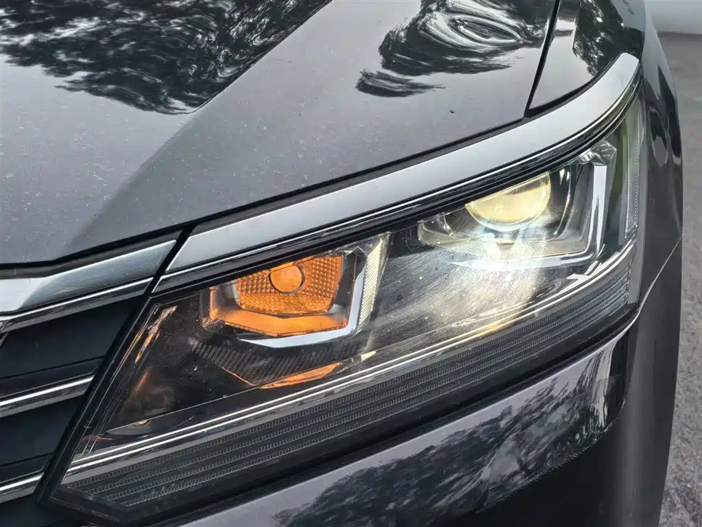 Volkswagen Passat 2016 — фото 18