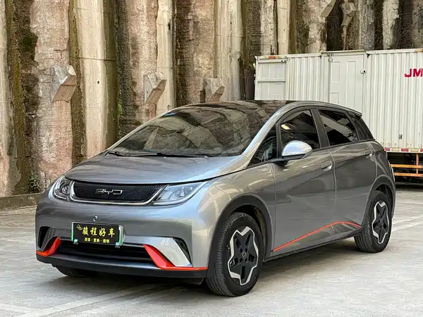 BYD Dolphin 2023