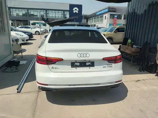Audi A4L 2019