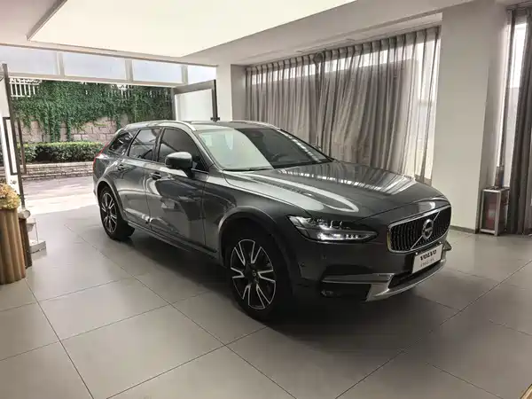 Volvo V90 2018