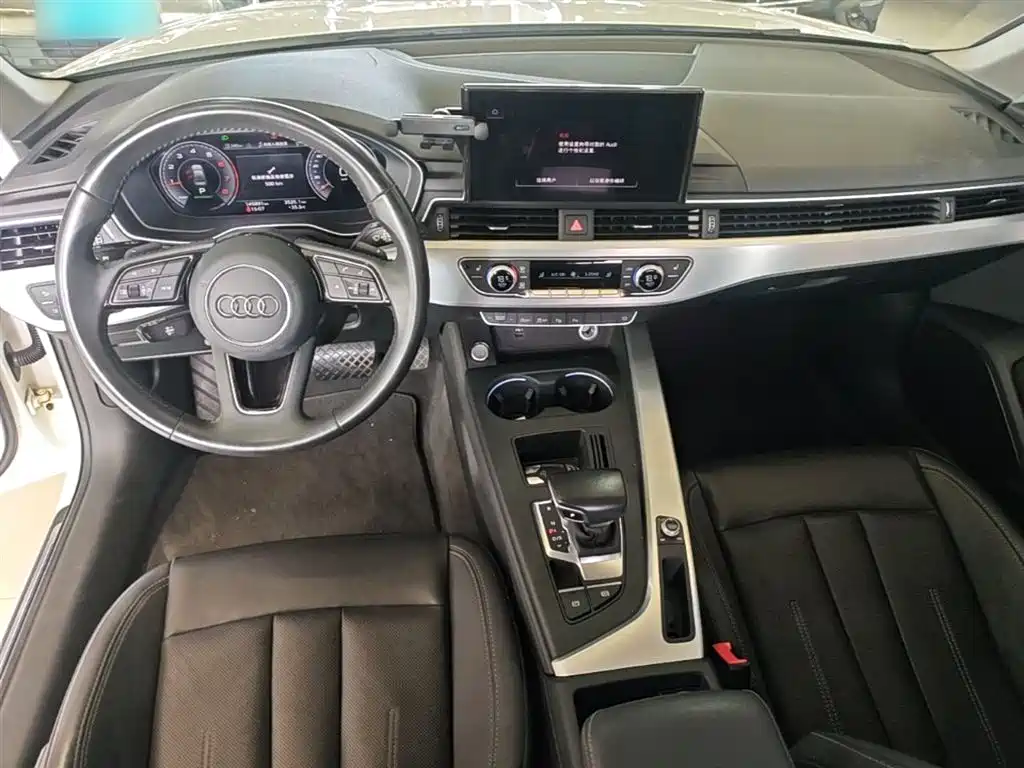 Audi A4L 2021 — фото 10