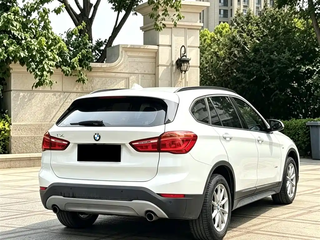 BMW X1 2018 — фото 11