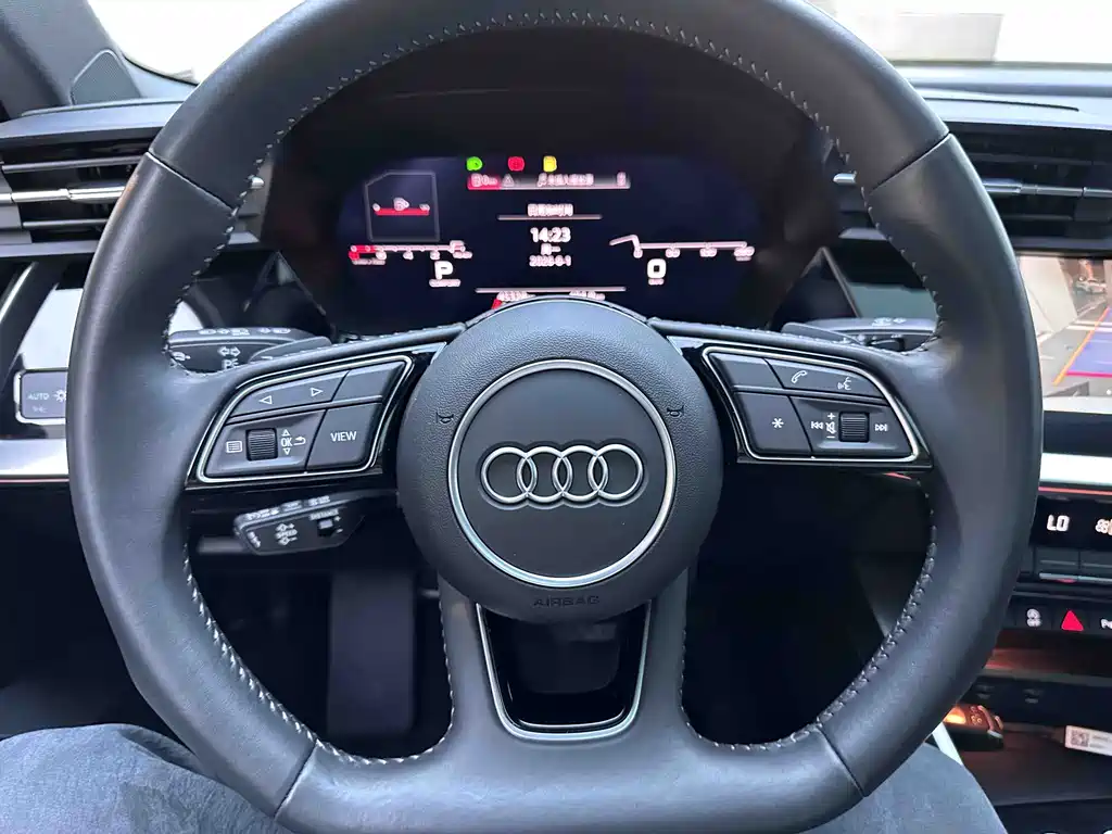 Audi A3 2022 — фото 15