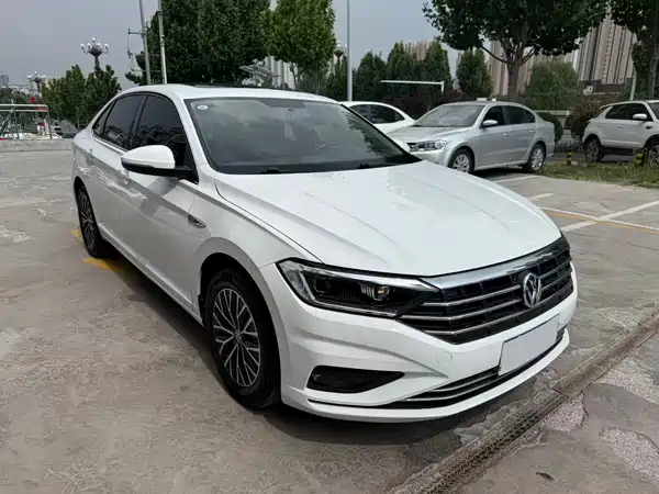 Volkswagen Sagitar 2020