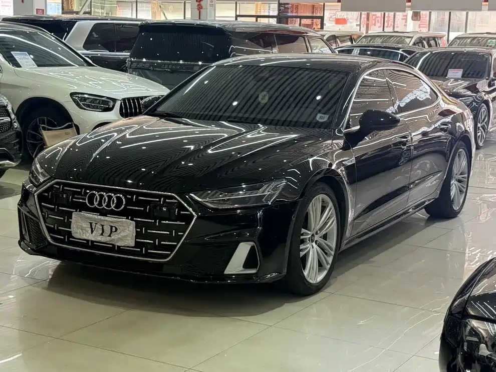 Audi A7L 2023 — фото 1